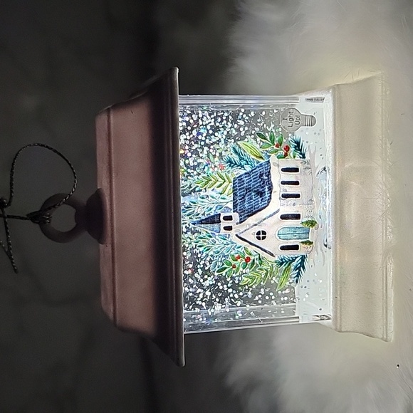 Winter Church light up water lantern - Picture 6 of 11